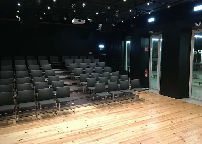 Convento Do Salvador Hotel 3*